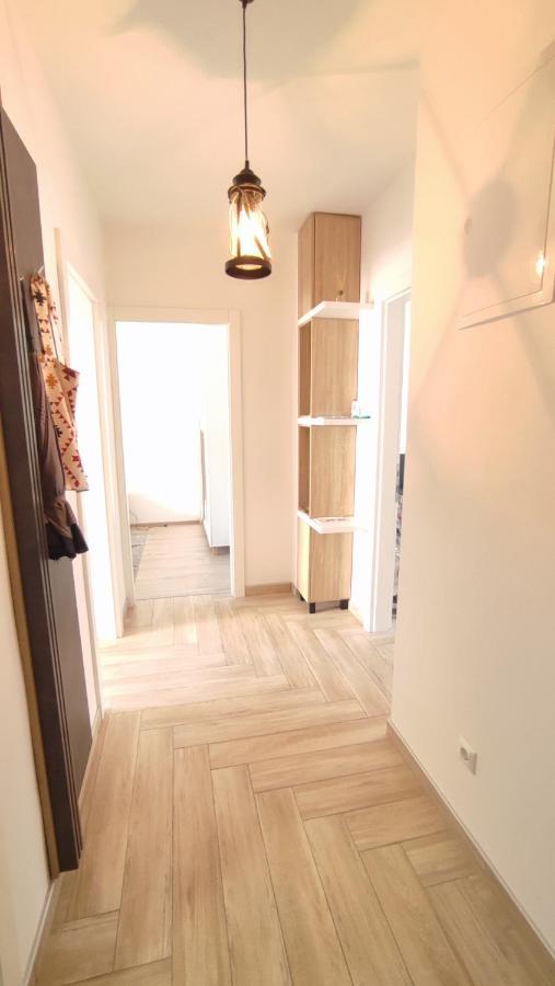 Apartman Lena Apartment Tuzla Ngoại thất bức ảnh