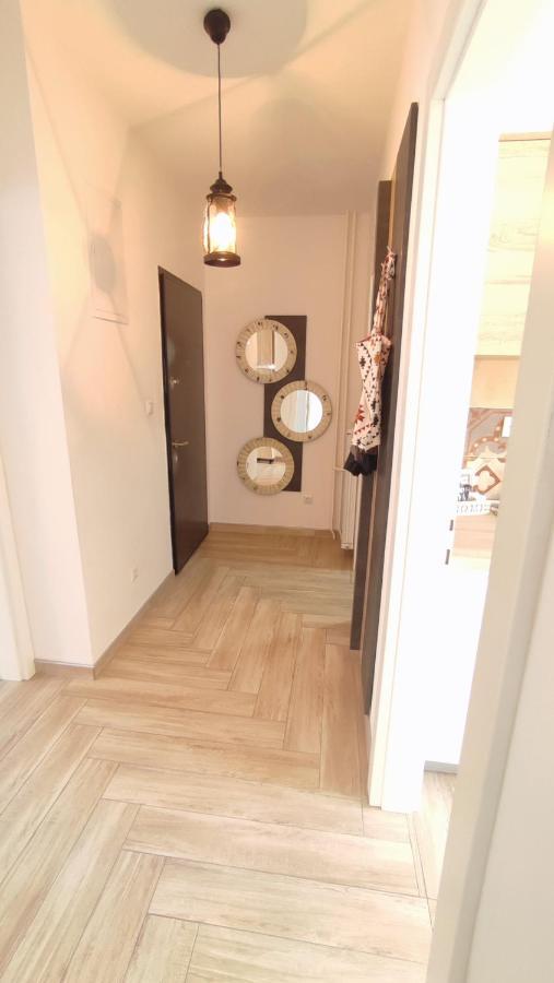 Apartman Lena Apartment Tuzla Ngoại thất bức ảnh