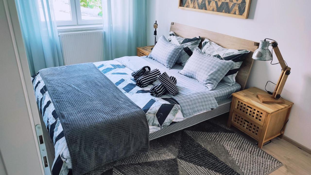 Apartman Lena Apartment Tuzla Ngoại thất bức ảnh